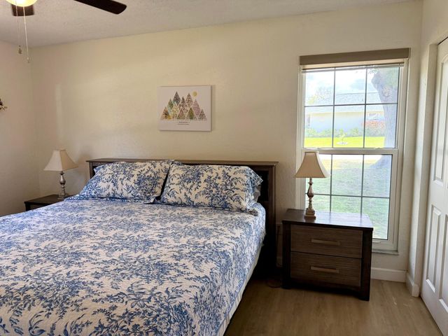 2326 SW 15th St Street SW, Vero Beach, FL 32962