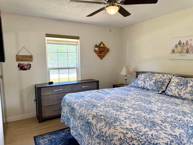 2326 SW 15th St Street SW, Vero Beach, FL 32962