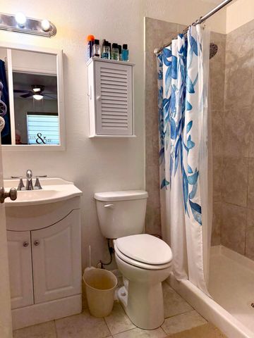 2326 SW 15th St Street SW, Vero Beach, FL 32962