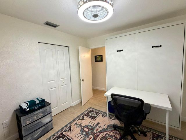 2326 SW 15th St Street SW, Vero Beach, FL 32962