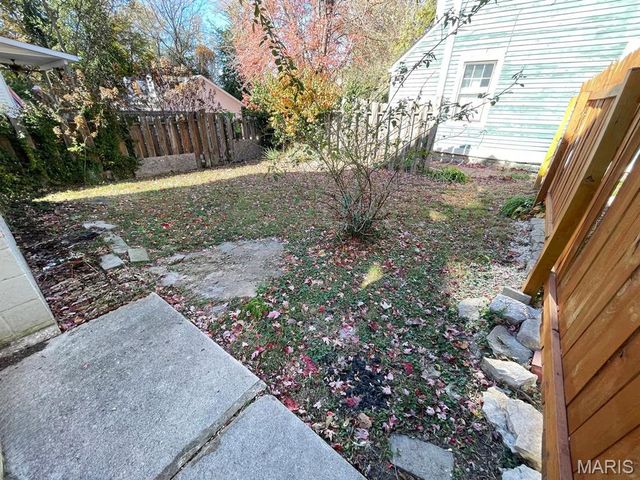 230 E 12th Street, Alton, IL 62002