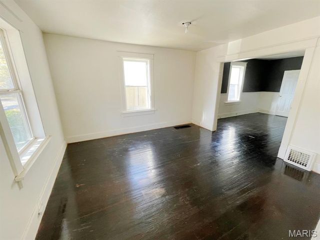 230 E 12th Street, Alton, IL 62002