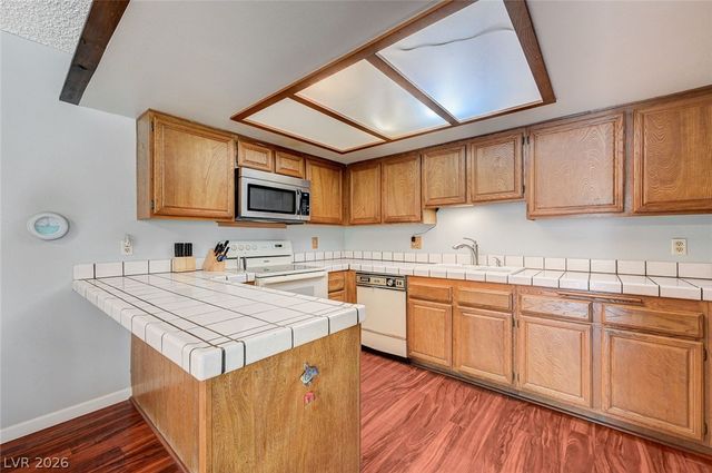 1824 Arbol Verde Way, Las Vegas, NV 89119