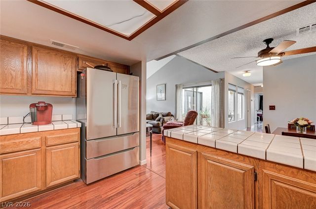 1824 Arbol Verde Way, Las Vegas, NV 89119