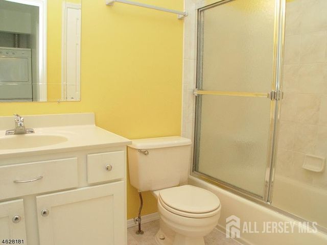 54 Norwich Place, Franklin Twsp, NJ 08873