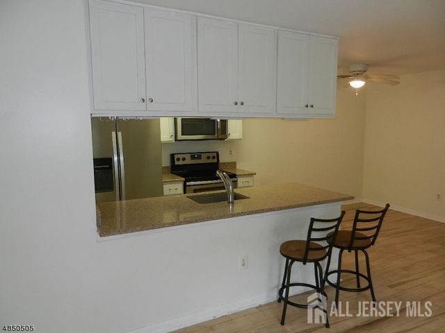 54 Norwich Place, Franklin Twsp, NJ 08873