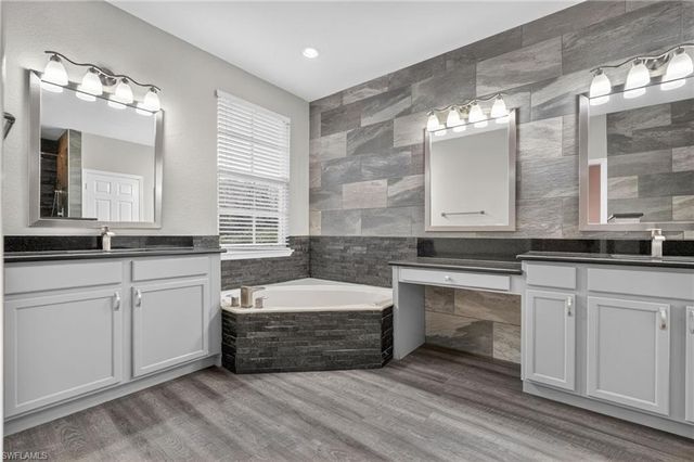 4048 Cherrybrook LOOP, Fort Myers, FL 33966