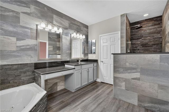 4048 Cherrybrook LOOP, Fort Myers, FL 33966