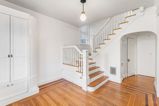 2230 Burnet Avenue, Cincinnati, OH 45219