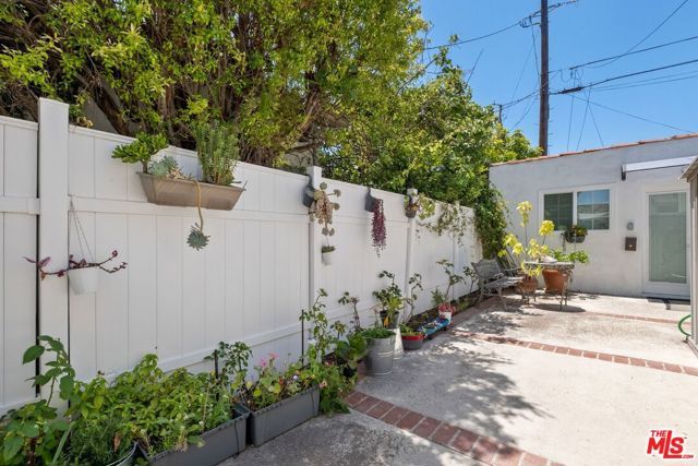 471 S Clark Drive, Beverly Hills, CA 90211