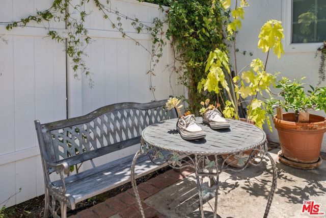 471 S Clark Drive, Beverly Hills, CA 90211