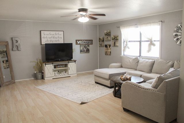 206 Maple Street, Gustine, TX 76455