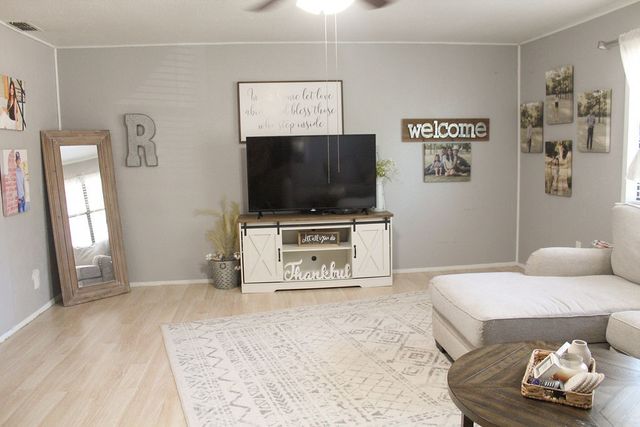 206 Maple Street, Gustine, TX 76455