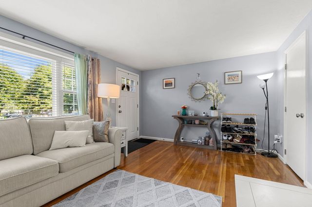 5 Christopher Dr 2, Easton, MA 02375