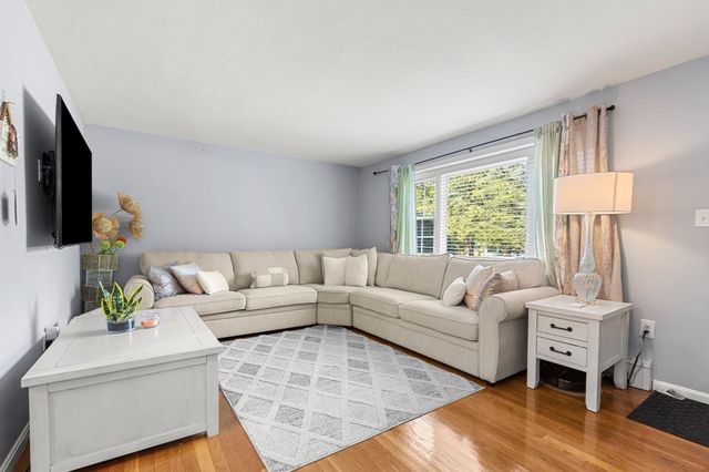 5 Christopher Dr 2, Easton, MA 02375