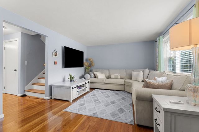 5 Christopher Dr 2, Easton, MA 02375