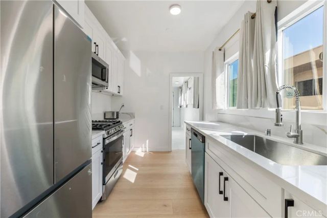 938 Everett st, Los Angeles, CA 90026