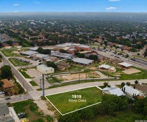 1819 Silver Oaks, San Antonio, TX 78213