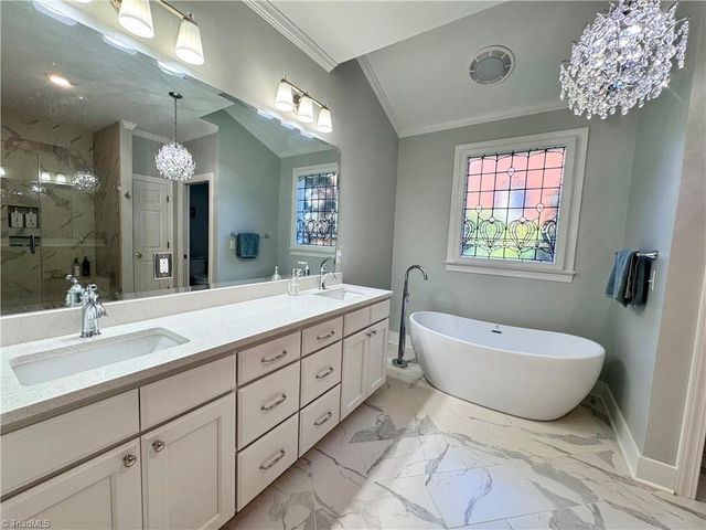 104 Westhaven Circle, Winston-salem, NC 27104