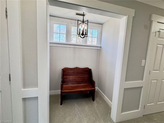 104 Westhaven Circle, Winston-salem, NC 27104