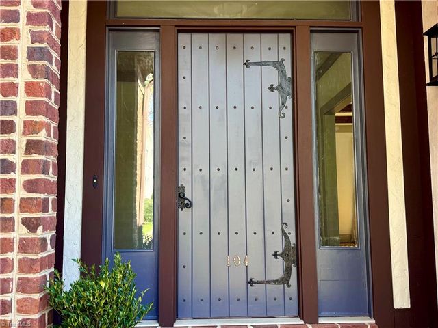 104 Westhaven Circle, Winston-salem, NC 27104