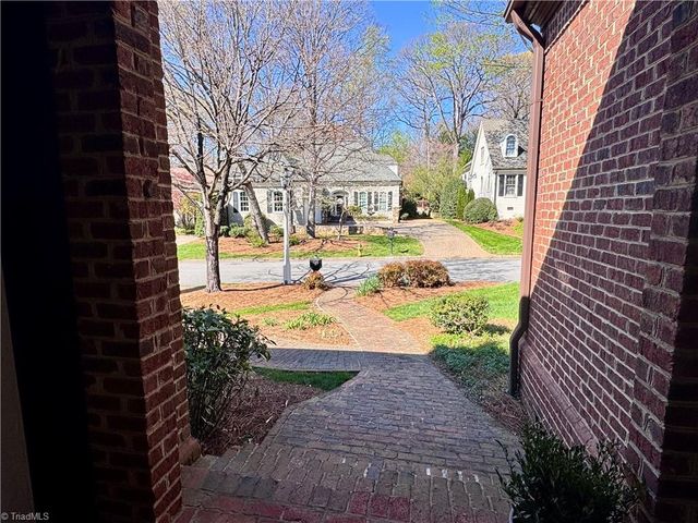 104 Westhaven Circle, Winston-salem, NC 27104