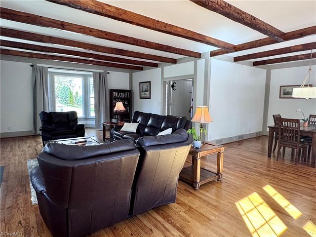 104 Westhaven Circle, Winston-salem, NC 27104