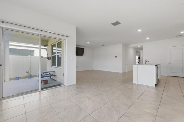 11308 AMBER RIDGE DRIVE, Zellwood, FL 32798
