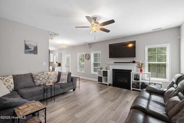 285 Scrub Oaks Drive, Hampstead, NC 28443