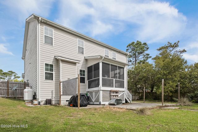 285 Scrub Oaks Drive, Hampstead, NC 28443