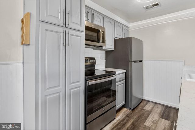 592 GLEN CT, Glen Burnie, MD 21061