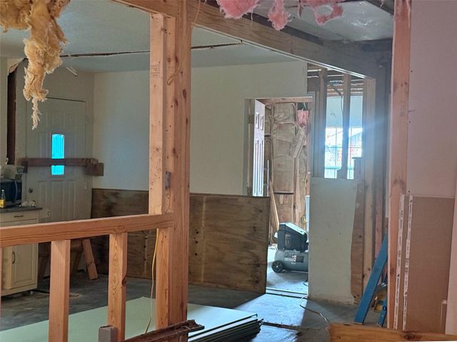 8402 Flintridge Drive, Houston, TX 77028