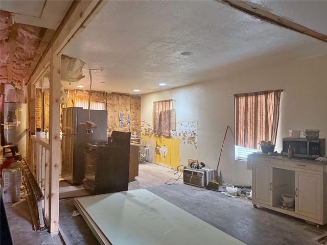 8402 Flintridge Drive, Houston, TX 77028