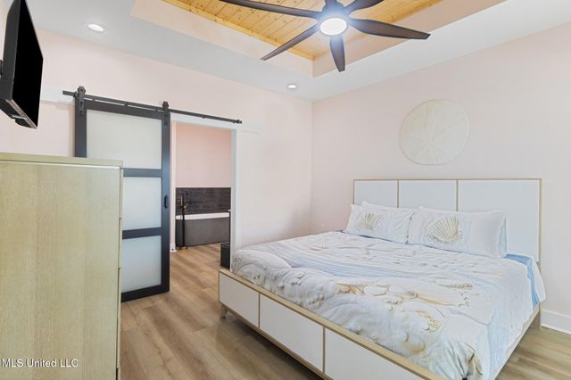 1002 E Beach Boulevard, Long Beach, MS 39560