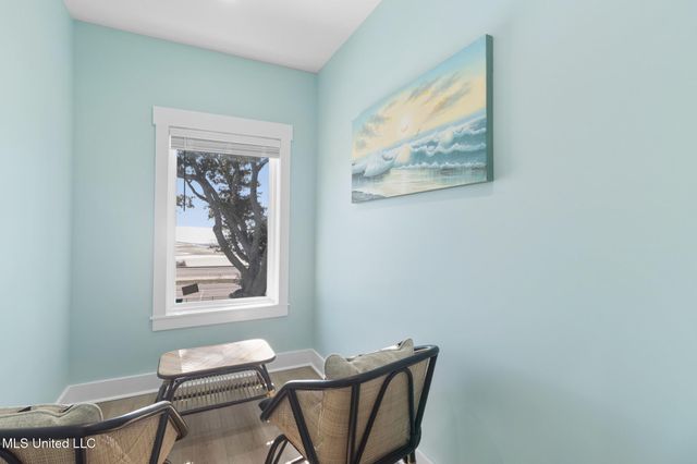 1002 E Beach Boulevard, Long Beach, MS 39560