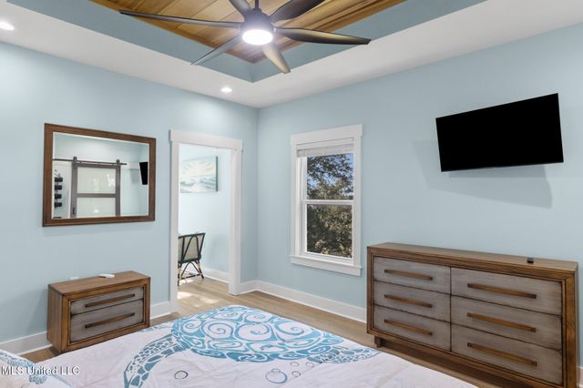 1002 E Beach Boulevard, Long Beach, MS 39560