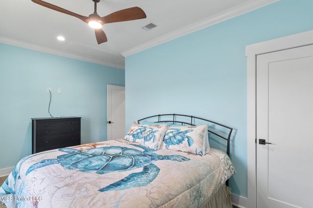 1002 E Beach Boulevard, Long Beach, MS 39560