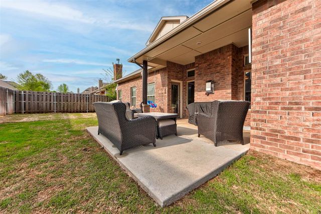 3332 Briargate Road, Edmond, OK 73034