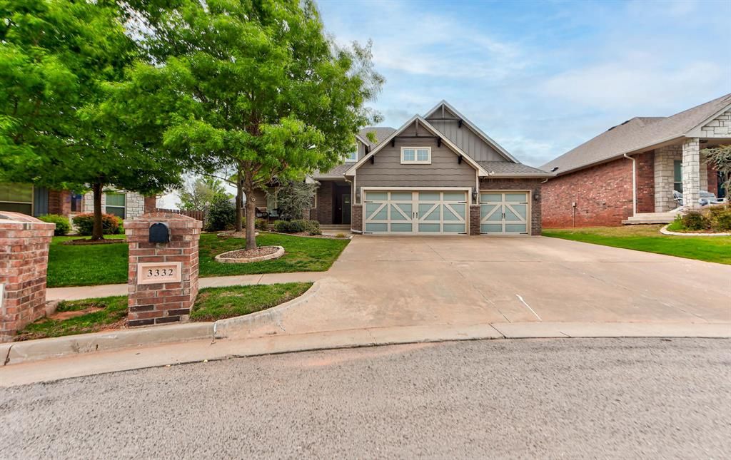 Image 1 of property listing at 3332 Briargate Road, Edmond, OK 73034