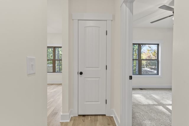 2969 Lights Chapel Road, Greenbrier, TN 37073