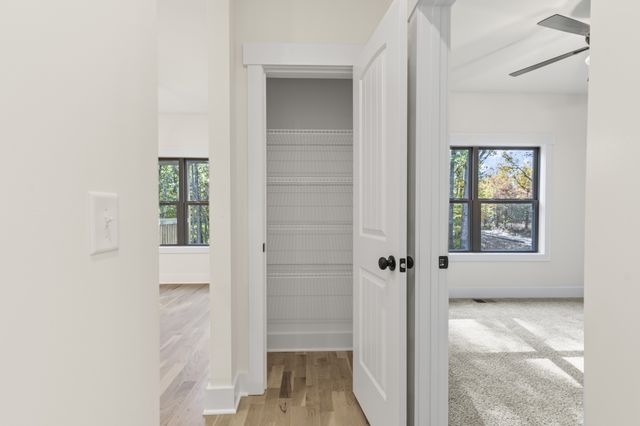 2969 Lights Chapel Road, Greenbrier, TN 37073