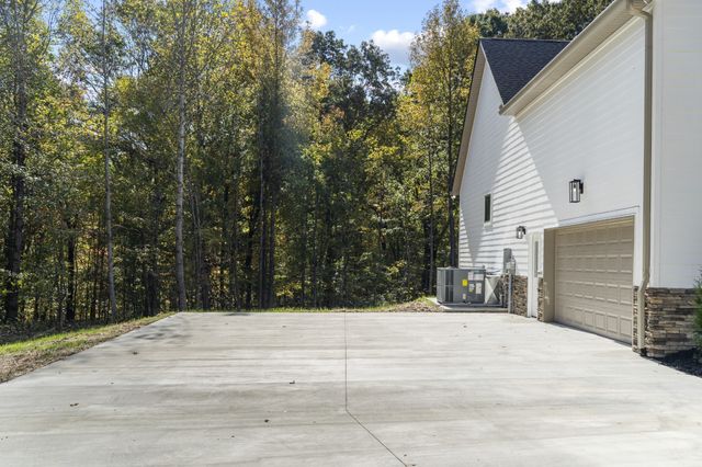 2969 Lights Chapel Road, Greenbrier, TN 37073