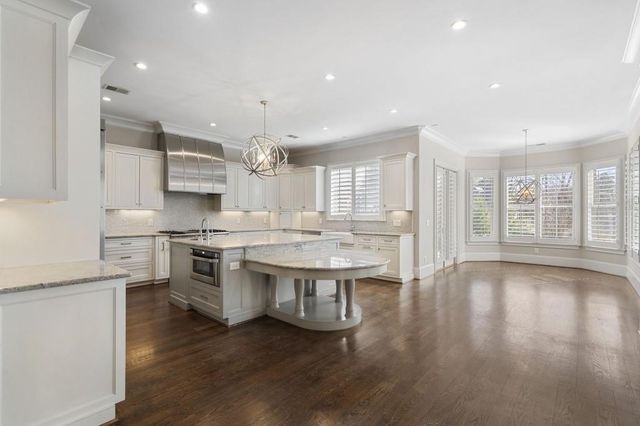 22 Mount Paran Road, Sandy Springs, GA 30327