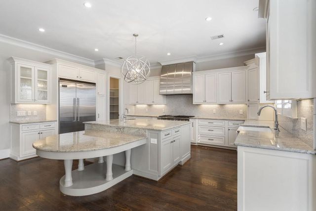 22 Mount Paran Road, Sandy Springs, GA 30327