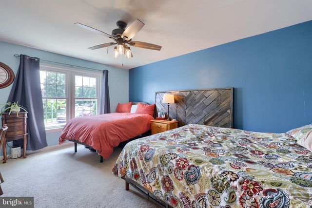 38 BATTENS CIR, Leola, PA 17540