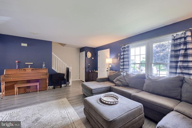 38 BATTENS CIR, Leola, PA 17540