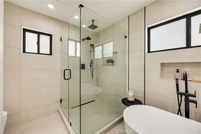 2316 N Parish, Burbank, CA 91504