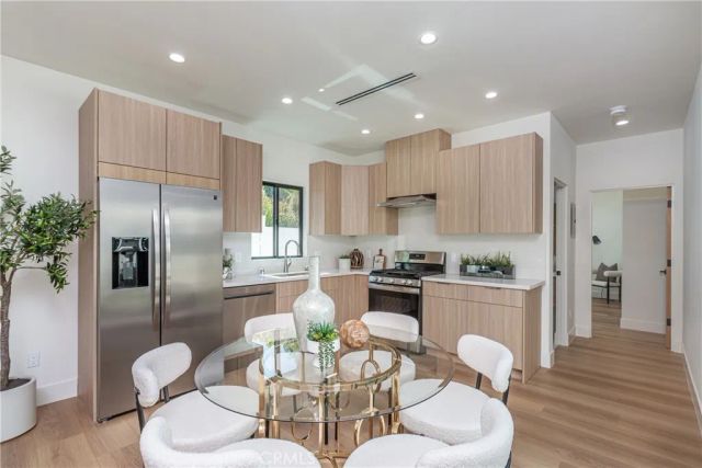 2316 N Parish, Burbank, CA 91504