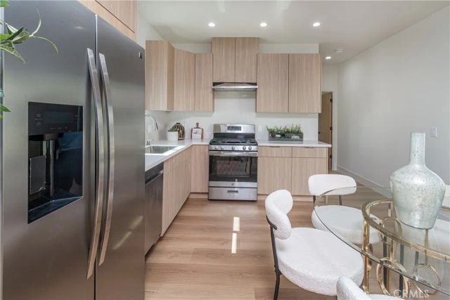 2316 N Parish, Burbank, CA 91504
