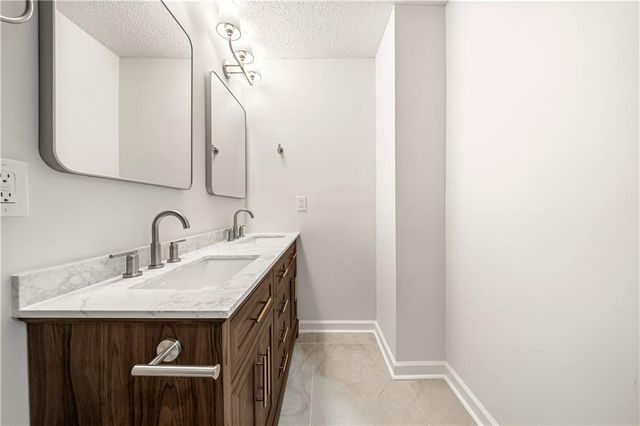 35 Davis Mill Hollow, Dallas, GA 30157